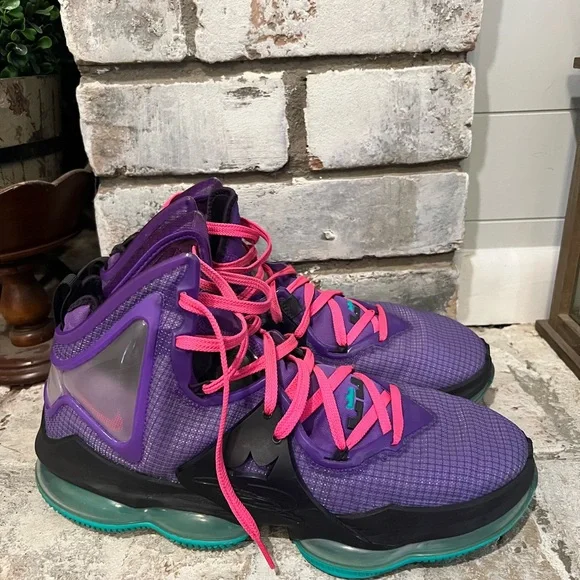 Nike LeBron 19 "DJ Bron" Basketball Shoes - Picture 1 of 5